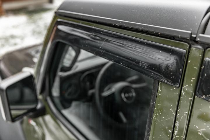 Husky Liners - Husky Liners 2854066 Low Profile Vent Visor