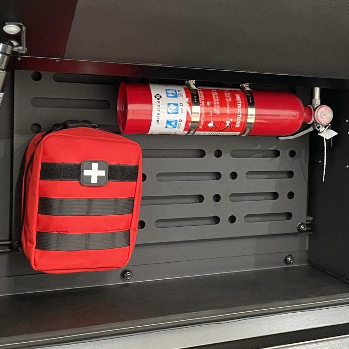 Westin - Westin 16-10016 EXP Truck Cap MOLLE Panel