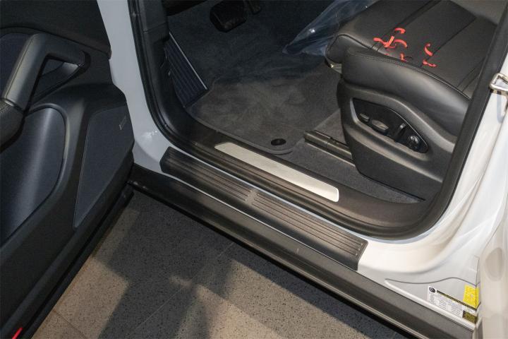 WeatherTech - WeatherTech ST057K1 Sill Protector