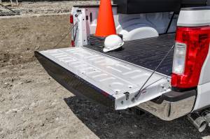 Dee Zee - Dee Zee DZ2121B Black-Tread Tailgate Protector - Image 5