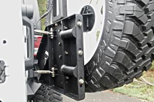 Fab Fours - Fab Fours JP-Y1261T-1 Off The Door Tire Carrier - Image 1