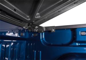 UnderCover - UnderCover UC1156L-GAN LUX Tonneau Cover - Image 3